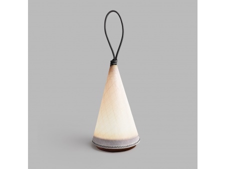 Cala Lamp: Nautical Design, Adjustable Light, 143 Hours of Autonomy