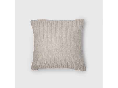 Marra: Waterproof Outdoor Pillow with Soft Padding | Maanta