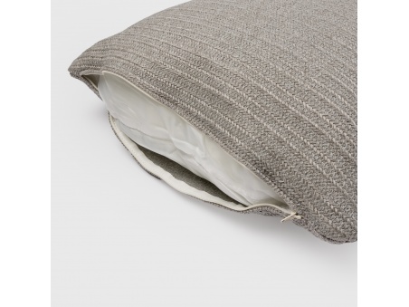 Marra: Waterproof Outdoor Pillow with Soft Padding | Maanta