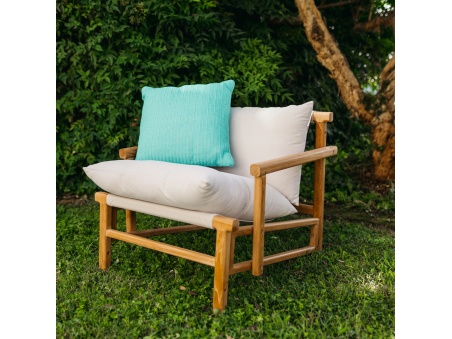 Marra: Waterproof Outdoor Pillow with Soft Padding | Maanta