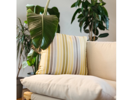 Marra: Waterproof Outdoor Pillow with Soft Padding | Maanta