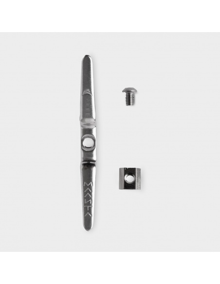 Universal cleat for shade sail poles