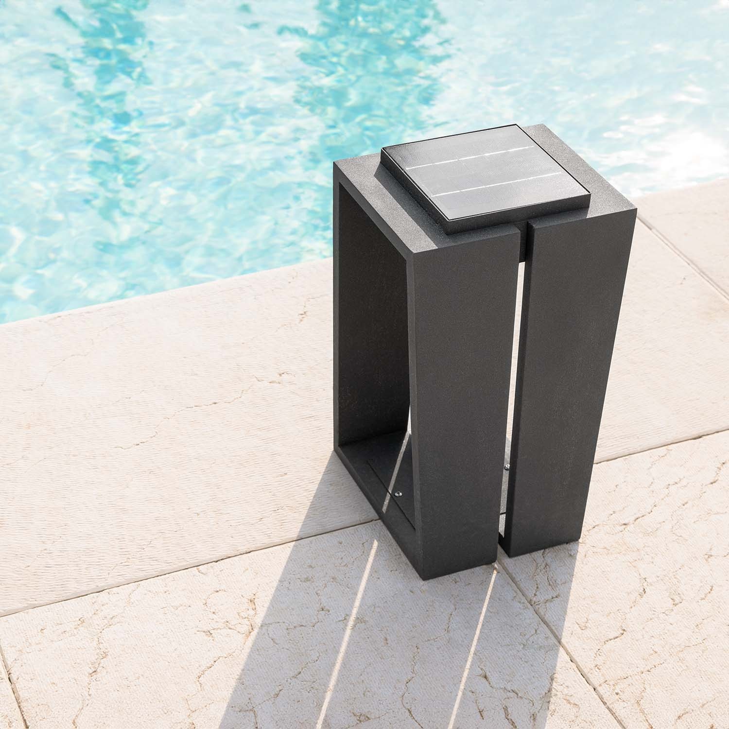 Solar ISOSS: Design Lamp - Discover the New Floor Spotlights