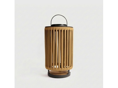 Marinea: Outdoor Lamp in Braided Rope