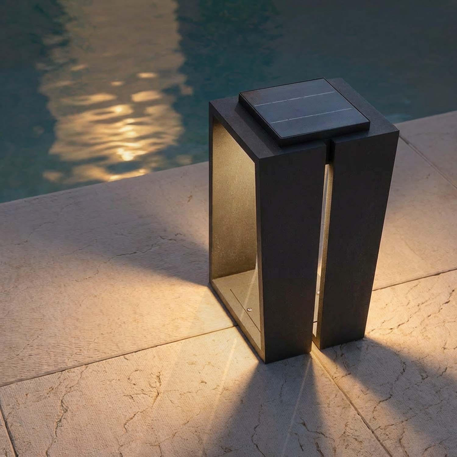 Solar ISOSS: Design Lamp - Discover the New Floor Spotlights