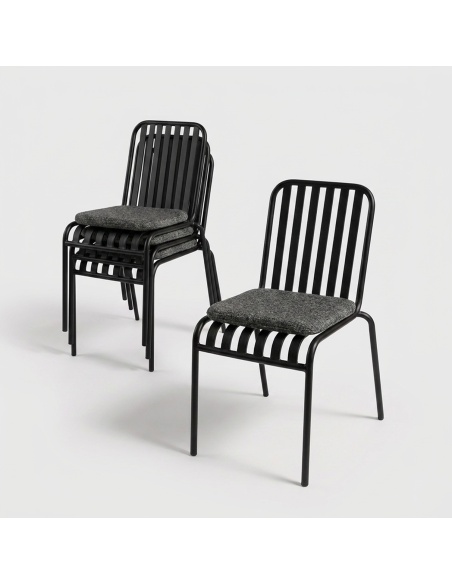 Forgya: Set of 4 Iron Outdoor Chairs with Vertical Slats