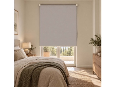Made-to-Measure Motorised Blackout Roller Shade, Kyma