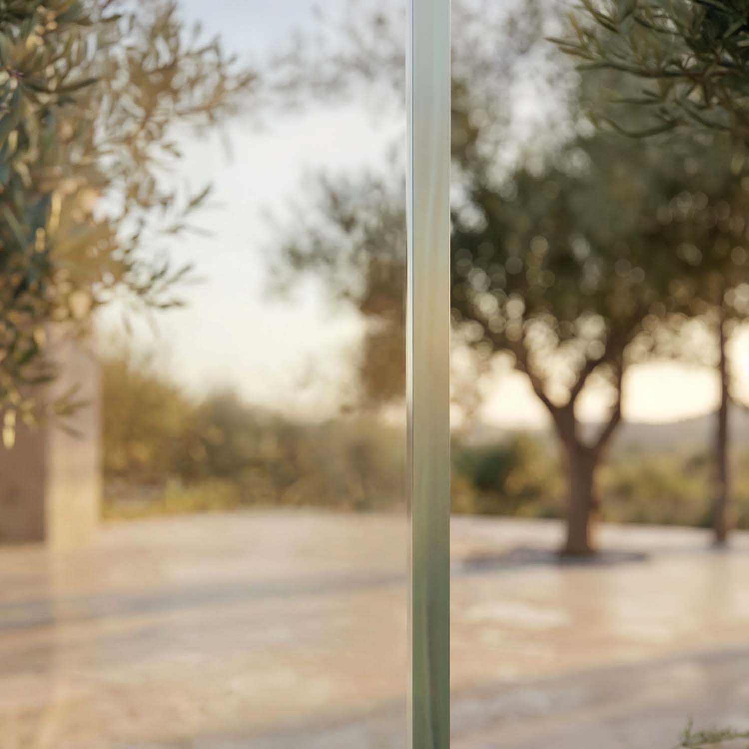 10 mm tempered glass
