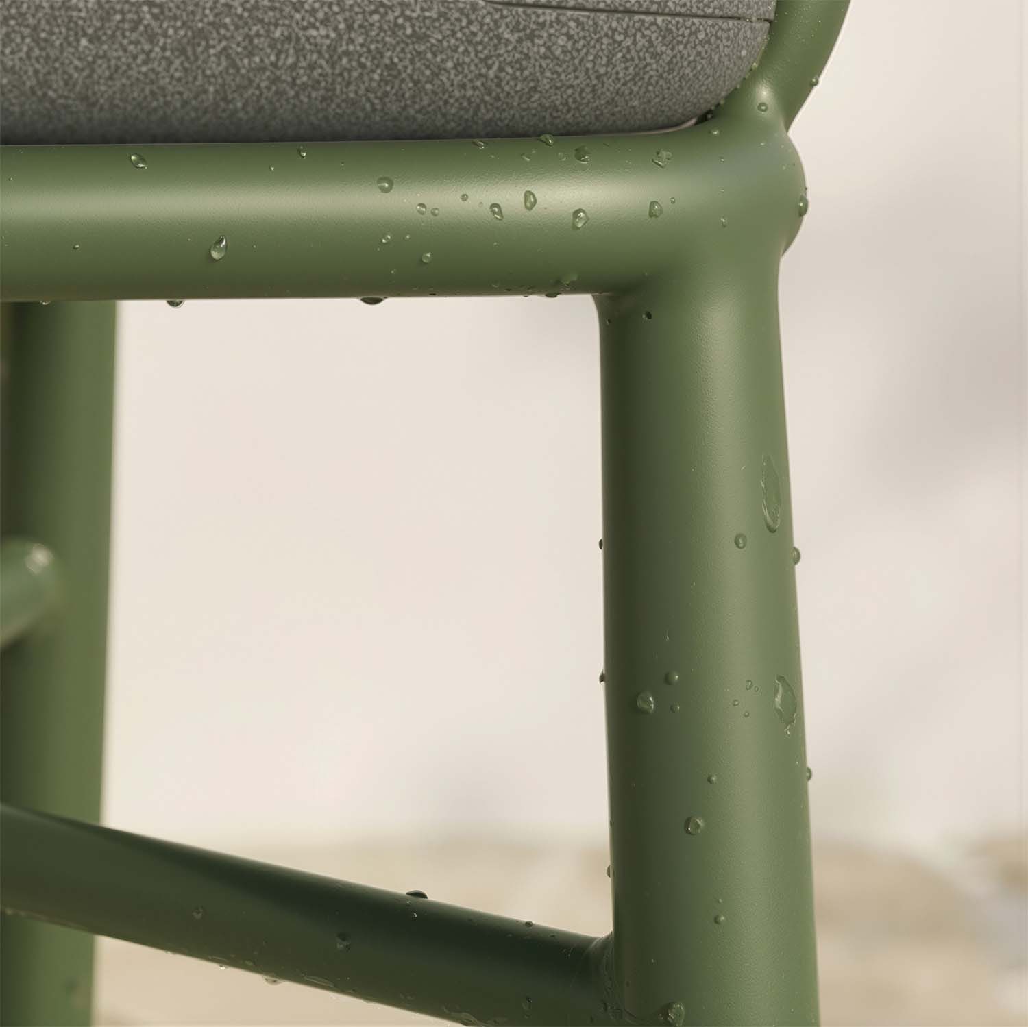 Powder-coated aluminium frame